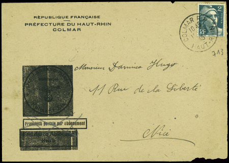 N°713, 2F Gandon obl Colmar RP Haut Rhin (mars 1945) sur aigle nazi masqué par un cachet noir et remplacé par une en-tête "République française préfecture du Haut-Rhin Colmar". TB