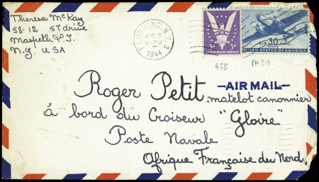 USA n°458 + PA31 obl Flushing, NY (3.8.44) sur lettre vers le croiseur Gloire avec au verso obl mec rouge à 7 lignes ondulées "CPNY" (centre postal de New York). TB