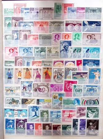 1948-1998, Collection d'IRAN en classeur, neufs **,
