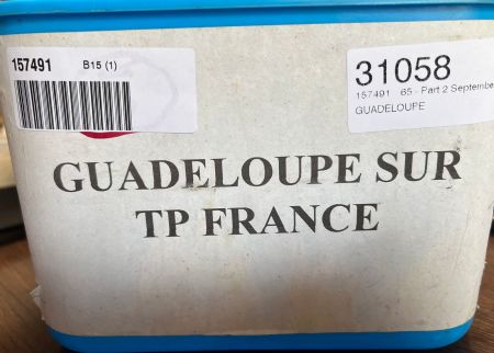 GUADELOUPE impressionnant ensemble de 500 lettres affranchies