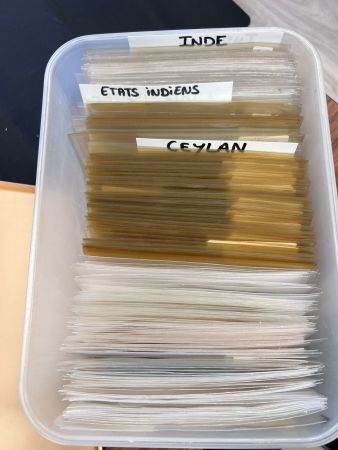 ASIA : Lot of 350 covers and postal stationery cards