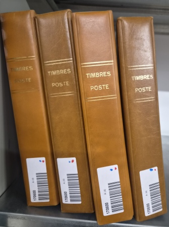 1849-2002, Collection de FRANCE en 4 classeurs, avec