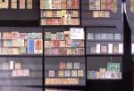 VOLLSTEMPEL : Partie von über 500 Briefmarken mit