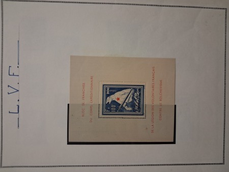 1901-1989, Ensemble divers dans un classeur, timbres