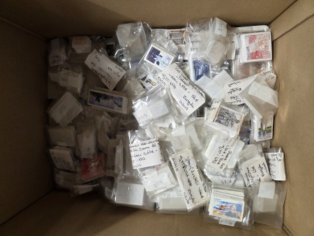 2013, Stock en 100 exemplaires de la plupart des timbres