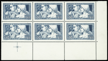 N°252 Le Travail 1fr50 + 8f50 bleu ; deux bandes de