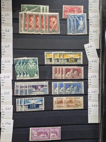 1900-1982, Stock de 12400 timbres quasi exclusivement