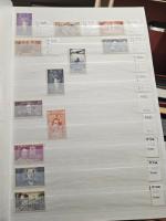 1900ca-2000 Mostly mint material in 22 stockbooks with