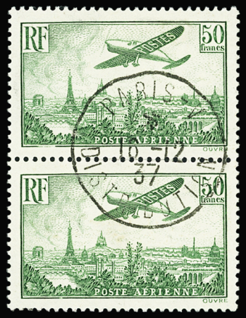 N°14 50f. vert jaune, en paire verticale, avec un belle