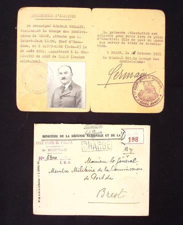 Lots de documents, dont Croix-Rouge, concernant le