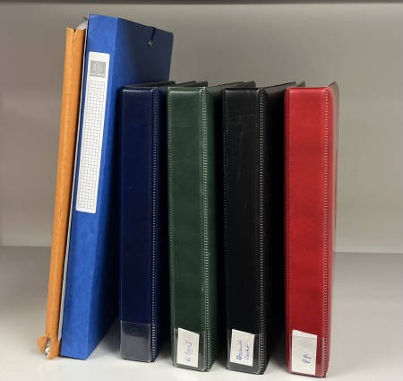 1849-1945, +370 timbres de couleurs avec étoiles chiffrées