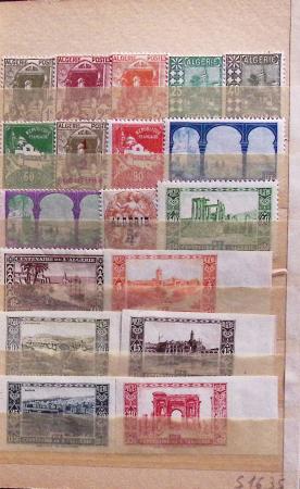 1928-1958 Collection de neufs sans charnière en petit