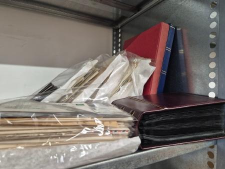 1920-2000, accumulation de timbres et lettres tous