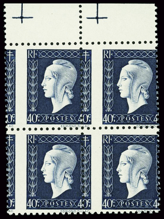 N°684, variété piquage à cheval, en bloc de 4, bdf