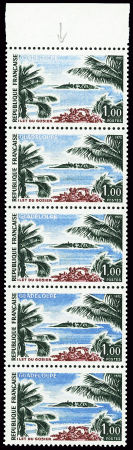 N°1646, en bande de 5, variété normal à bleu parti
