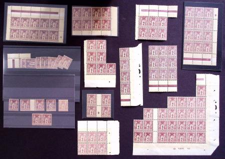 N°85 2c. brun rouge, 107 ex., la plupart en blocs,