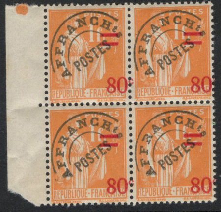 N°74, variété surcharge à cheval, en bloc de 4, ne