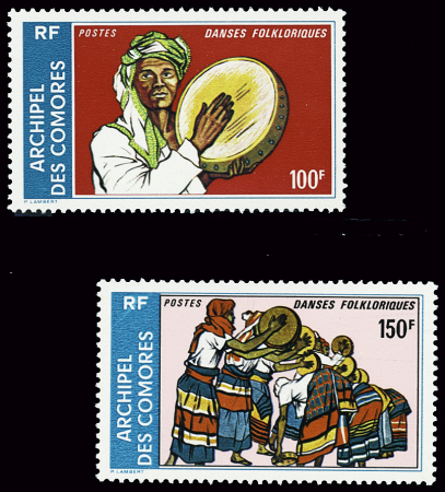 N°104A + n°104B danses folkloriques 2 valeurs, neu