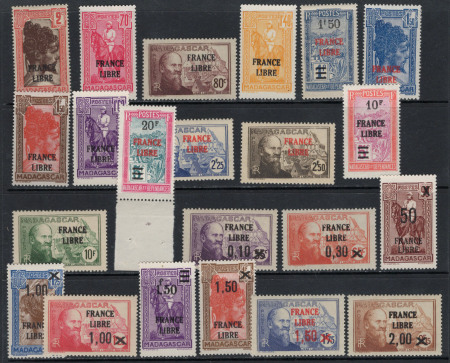 N°242 à 264 France libre, les 22 valeurs, neufs **