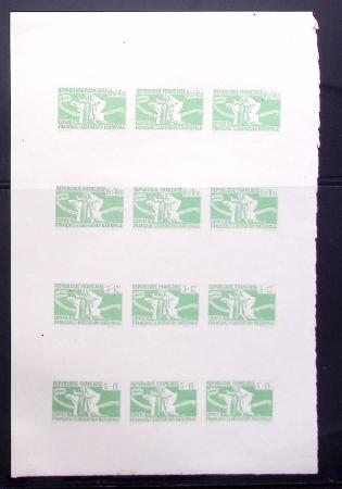 N°1 à 4 : FEUILLET de 4 BANDES de 3 ESSAIS de coul