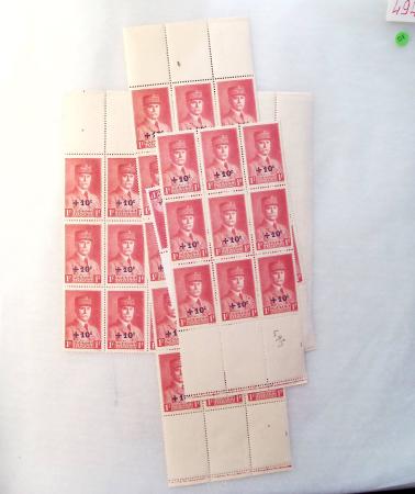 Lot de timbres en feuilles ou fragts entre N°411 e