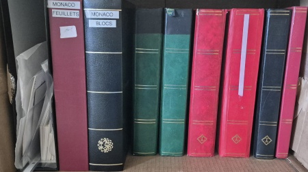 1947-2019, Stock de timbres de MONACO en classeurs,