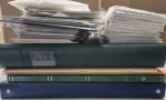 1941-2014, deux classeurs de timbres en feuilles, un