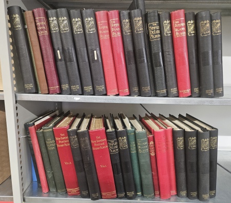 1840-1970, Collection " dans son jus" en 39 albums montés à l'ancienne.