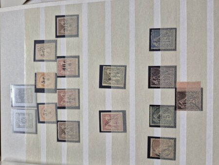 1852-1975, Collection de LA REUNION en un classeur,