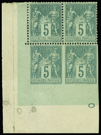 N°75 5c vert, BLOC de 4 cdf, la paire inf. est NON