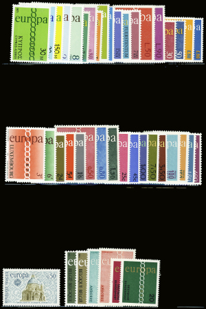 Année complète 1971 44 valeurs neuf ** TB