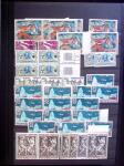 France, collection par multiples entre n°1558 et 1921, nombreuses petites variétés, bel ensemble à é