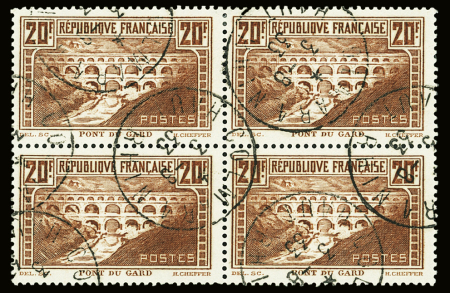 N°262f 20 f. chaudron Types se tenant (IIA+IIB) verticalement