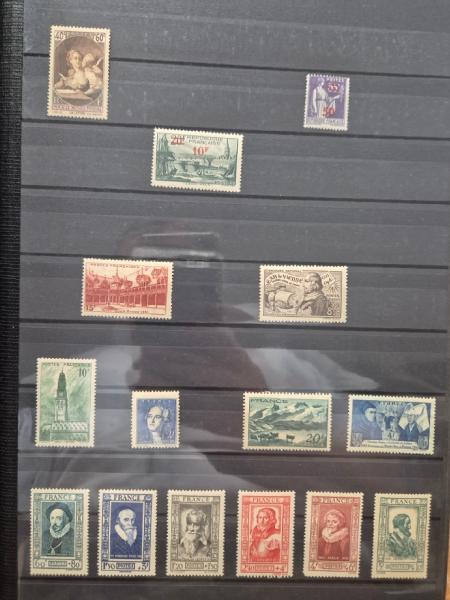 1944-2014, Collection de France en neuf en 14 classeurs