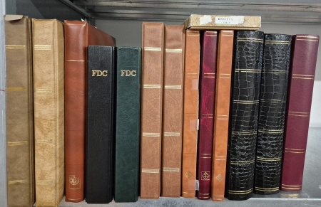 1960-2022 France en 13 albums et classeurs essentiellement
