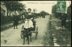 CP "La Bussière (Loiret) - La Poste en Voiture à Chien (Poignard, éditeur). TB