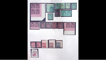 1890-1976 Collection spécialisée de Maroc en deux album,