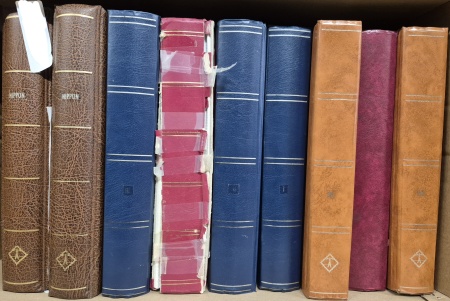 1870-2000 Divers pays en 27 albums/classeurs, principalement