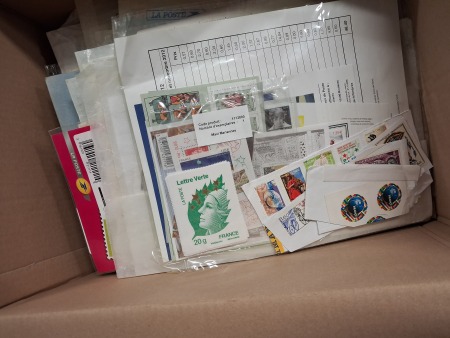 1990-2012, Gros ensemble de timbres neufs pour faciale