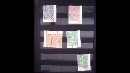 1900-1959, collection en un album de coins datés dont