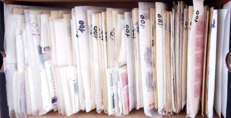 1907-1997, Collections en pochettes en quantités entre